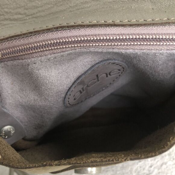 Arche crossbody  - Picture 5 of 6